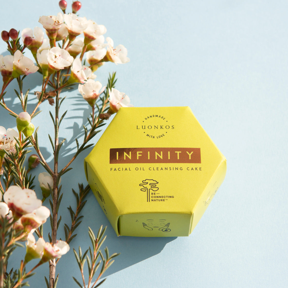 Luonkos Infinity facial oil cleansing cake