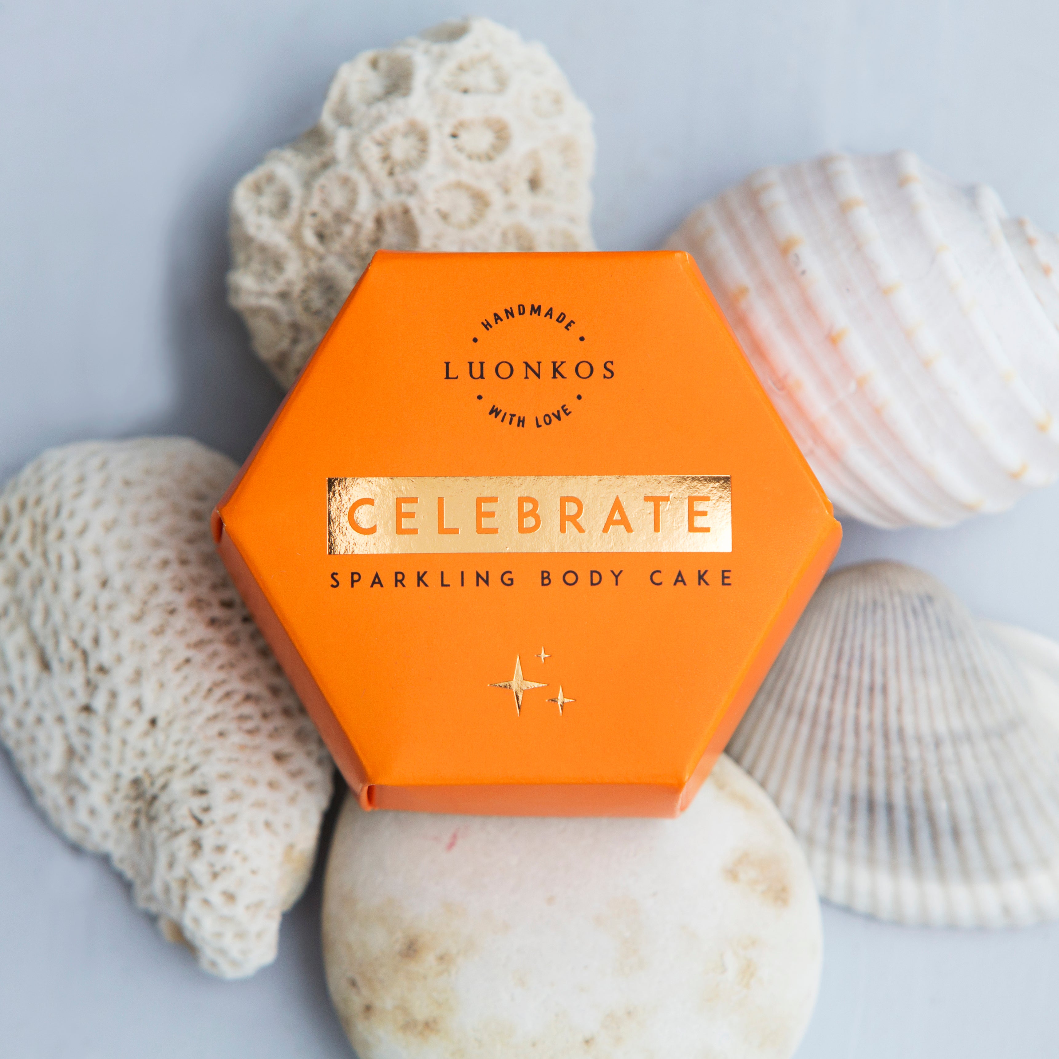 Luonkos Celebrate sparkling body oli cake