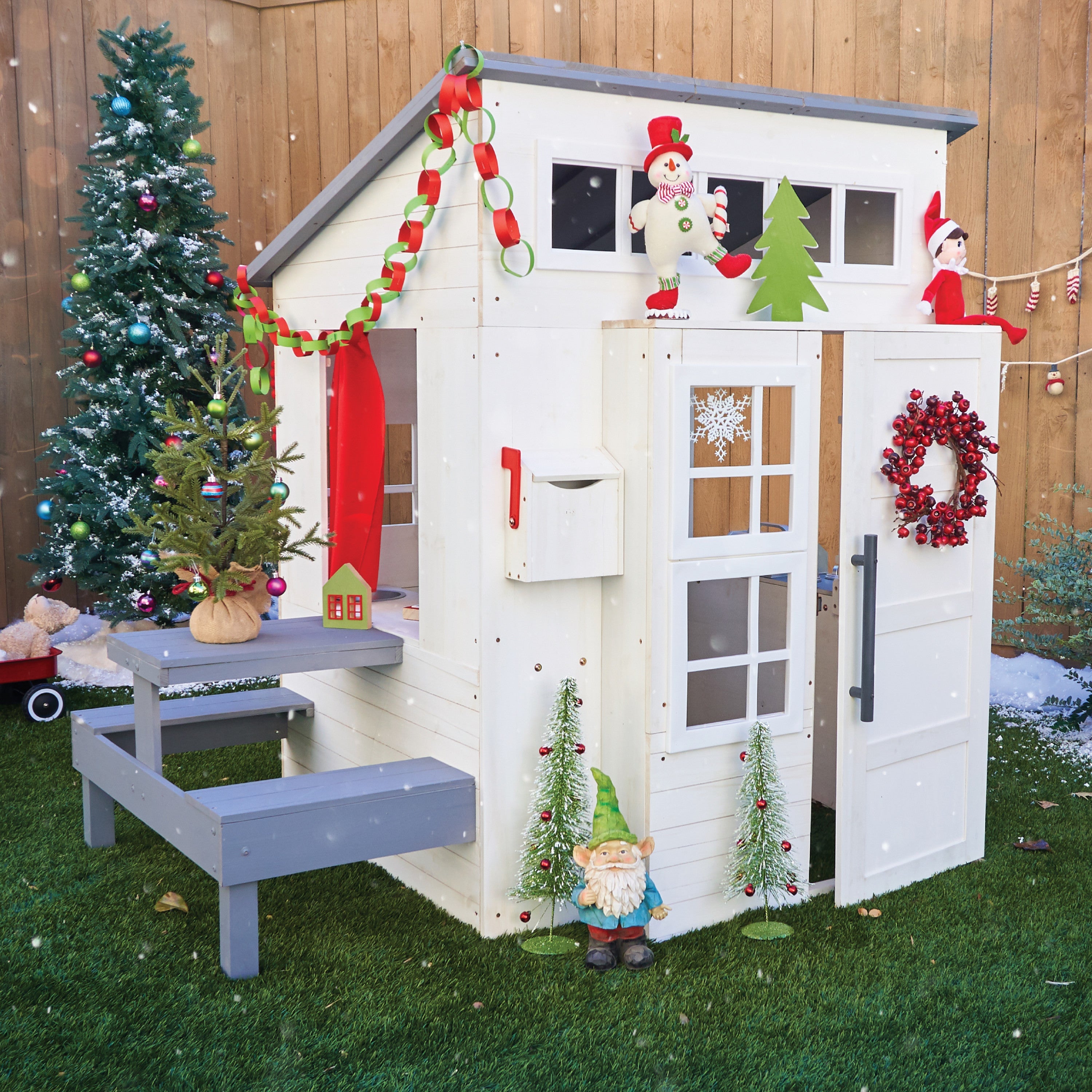 KidKraft Wooden Playhouse – Outdoor Garden Playhouse for Children, Kids Playhouse with Picnic Table & Accessories, Large 158cm Tall