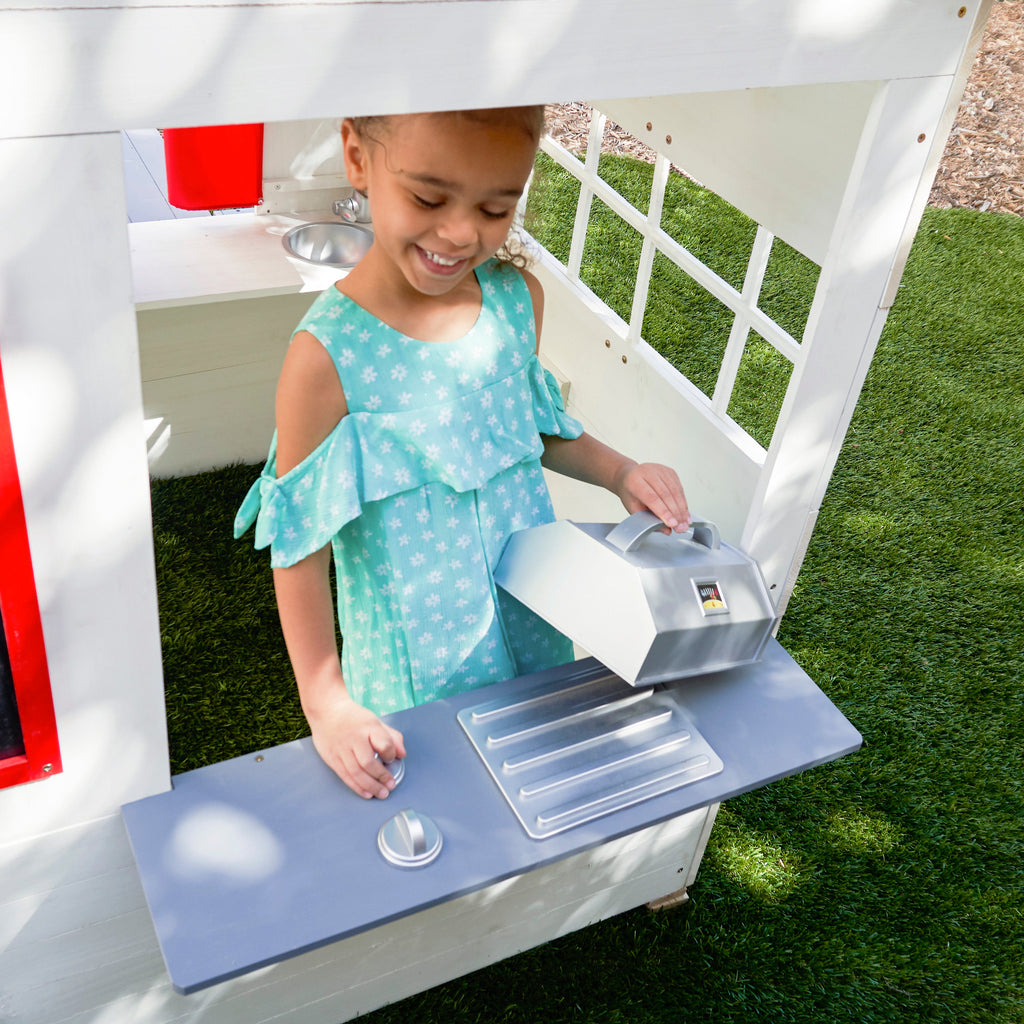 KidKraft Wooden Playhouse – Outdoor Garden Playhouse for Children, Kids Playhouse with Picnic Table & Accessories, Large 158cm Tall