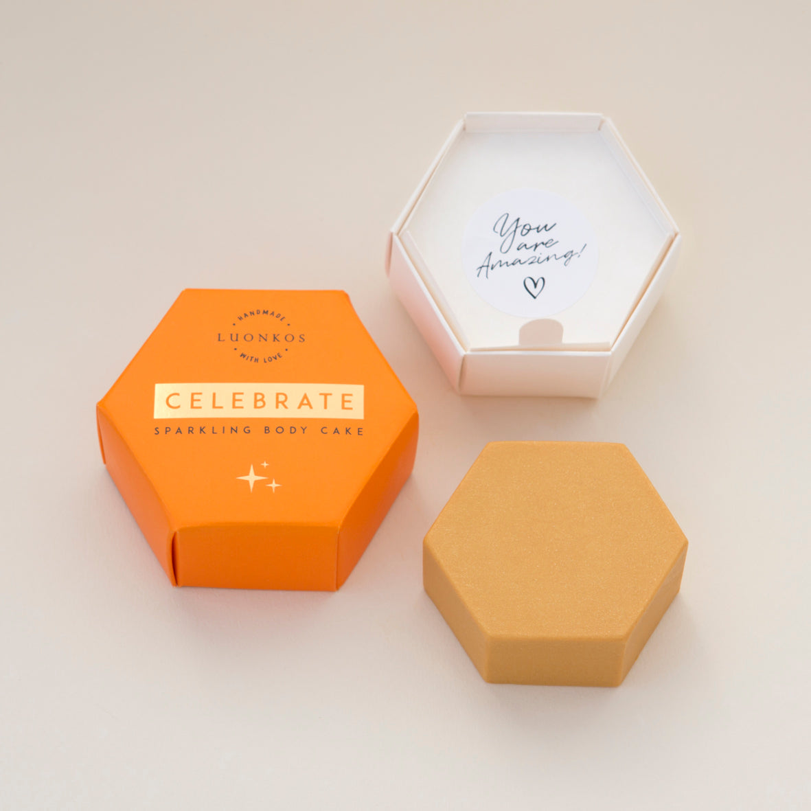 Luonkos Celebrate sparkling body oli cake