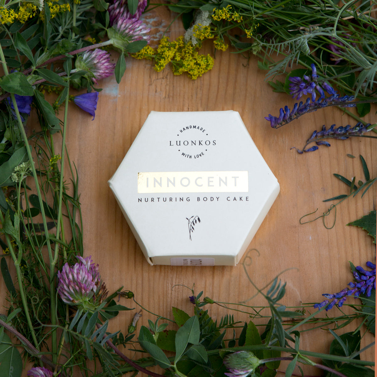 Luonkos Innocent nurturing body oil cake